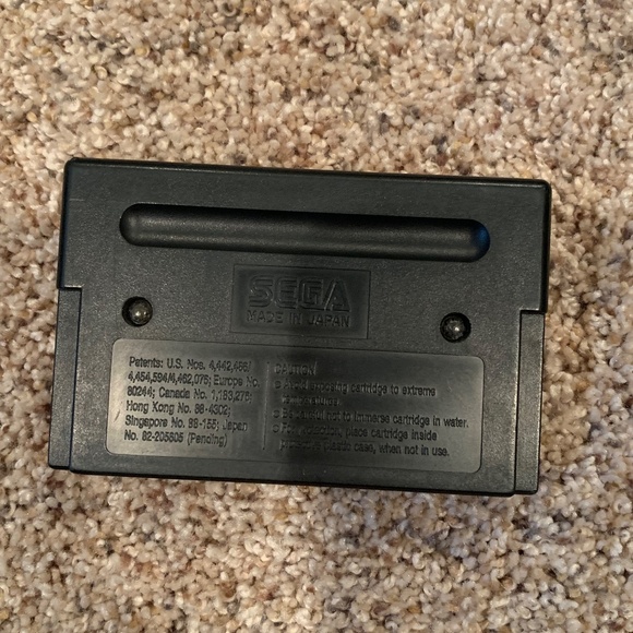 Sega Genesis with Controllers and 1 game - Picture 8 of 9